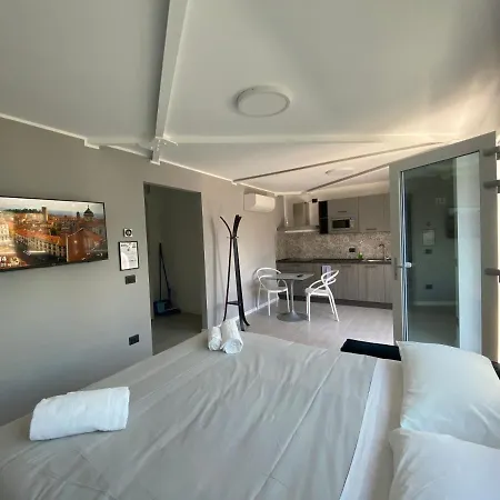 Apartmanhotel Corridoni33 - Immobili E Soluzioni Rent 4*