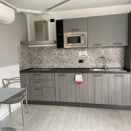 Апарт-готель Corridoni33 - Immobili E Soluzioni Rent 4*