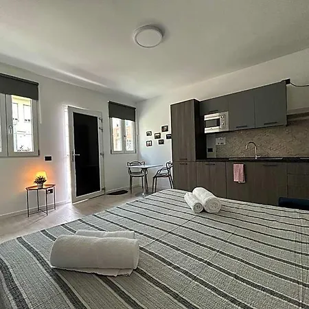 Corridoni33 - Immobili E Soluzioni Rent 公寓式酒店 4*