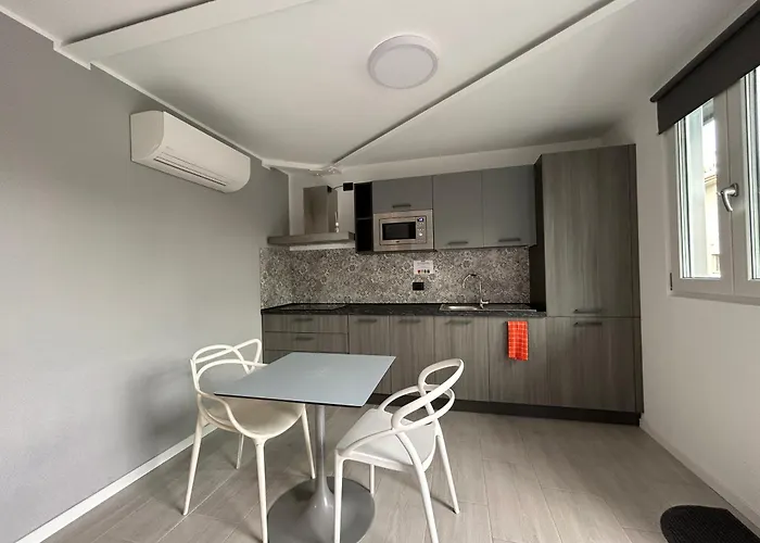 Corridoni33 - Immobili E Soluzioni Rent Апарт-готель 4*